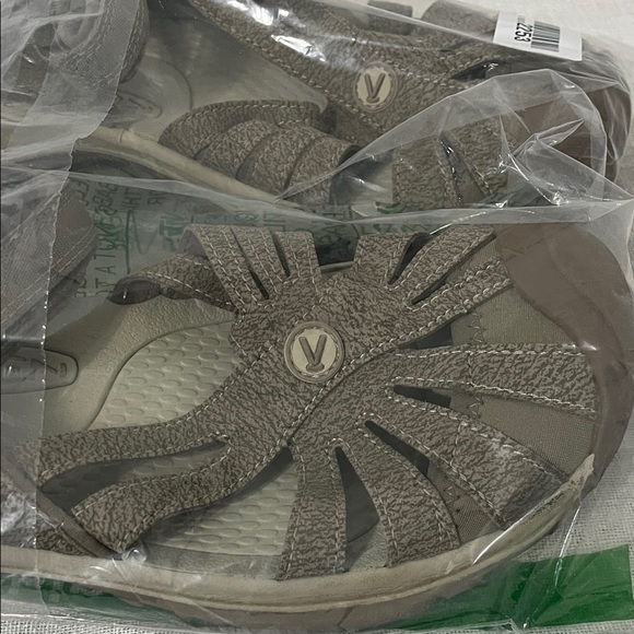 Women's keen Rose Sandals - Picture 3 of 8